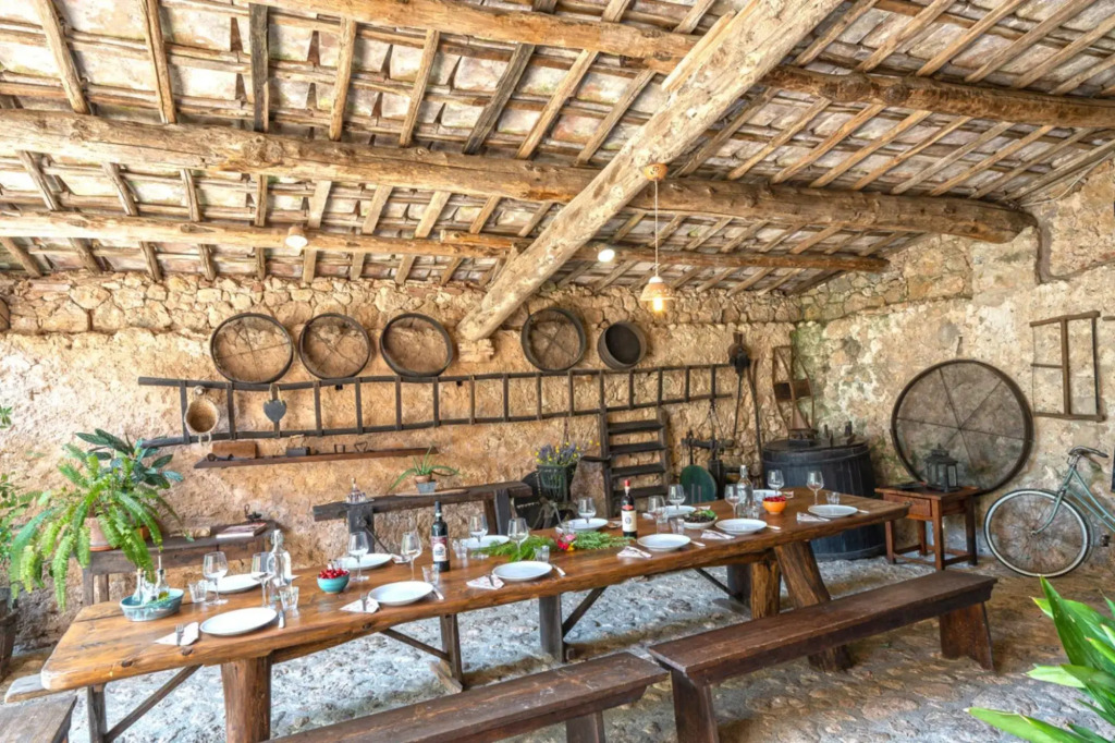 Podere Lorena Authentic famrhouse with pool immersed in the countryside-Podere Lorena