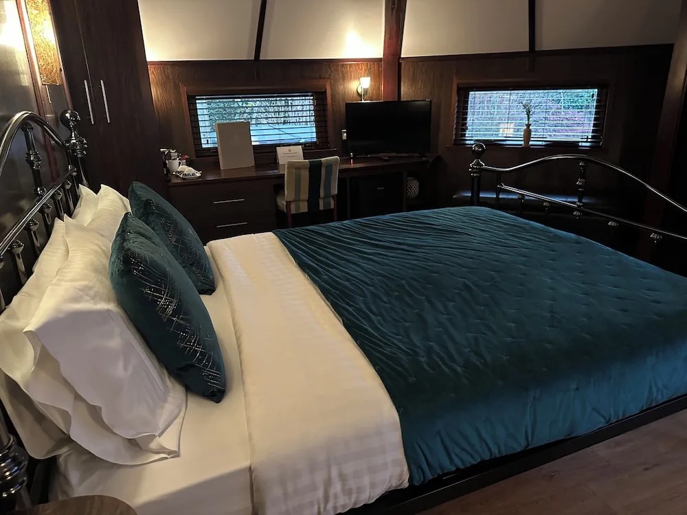 Burton Lodge Guest House and Spa