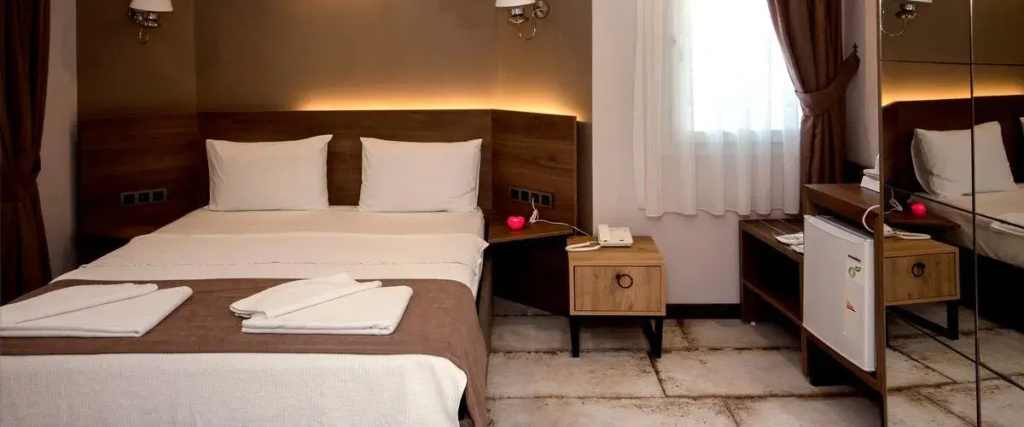 Anar Hotel
