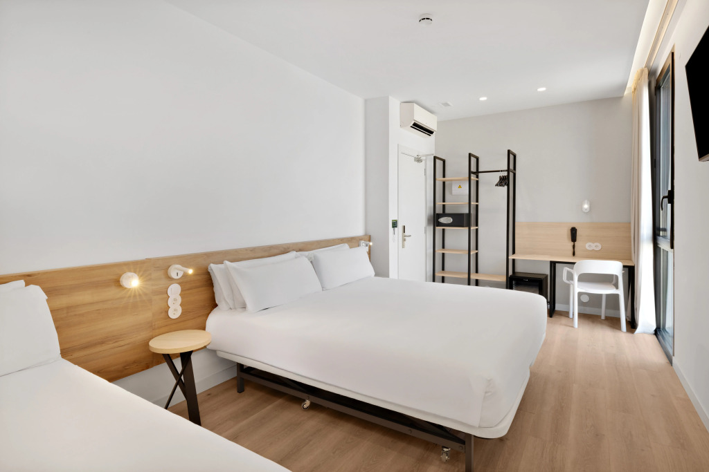 B&B HOTEL Alicante Aeropuerto