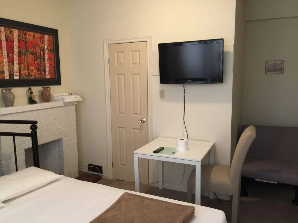 Adas Guesthouse