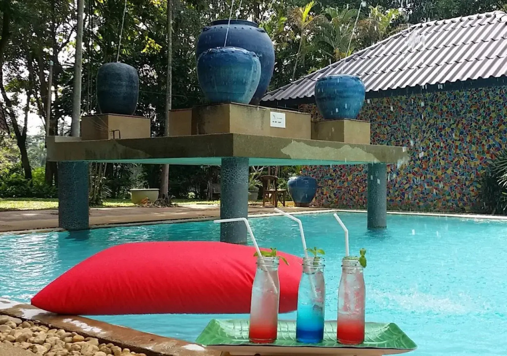 Baanrai Riverkwai Resort