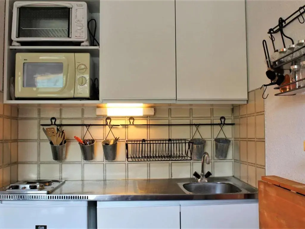 Appartement Risoul, 1 pièce, 4 personnes - FR-1-330-550
