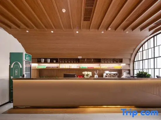 Ligang Hotel (Yuhuan Chumen Passenger Transport Center Commercial Exhibition Center Store)