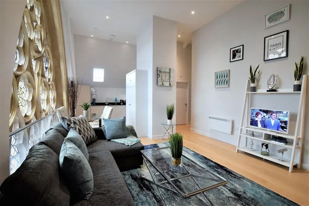 Primrose Apartment - yourapartment