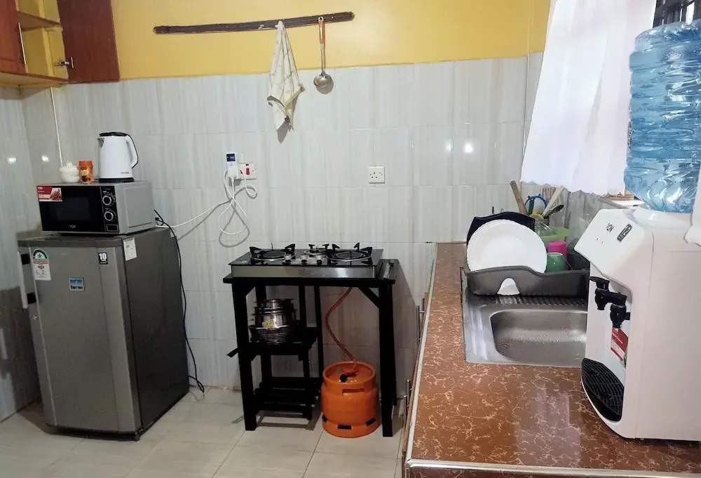 Lux Suites Lowe Furnished Apartments