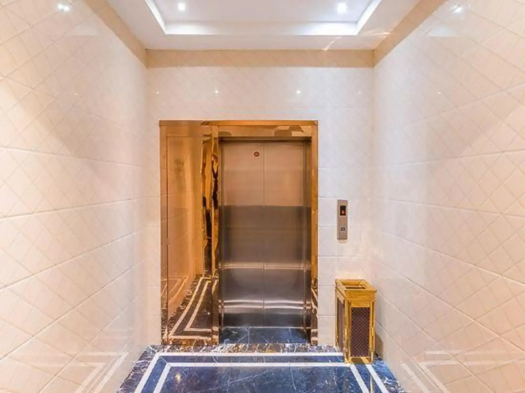U-FREE Hotel (Jiading Jialuo Road)