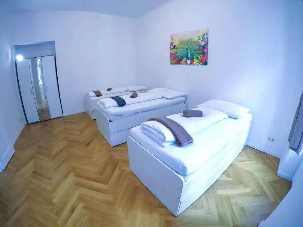 Raimond Apartment Ottakring Top 14