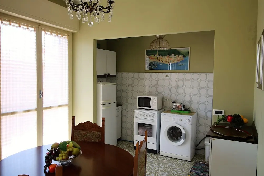 House Adelin