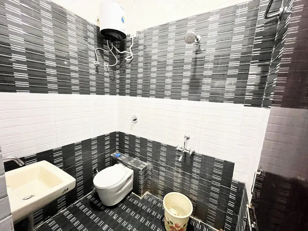Hotel Shree Bageshwar Inn
