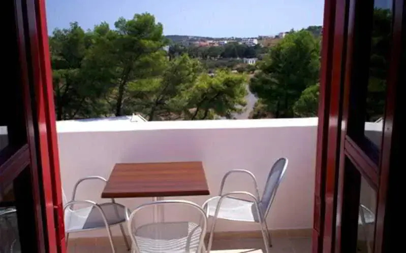 Aposperides Hotel