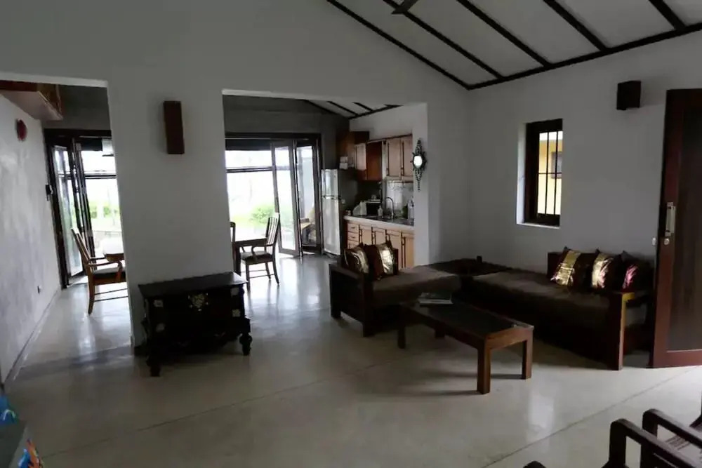 Rakuen Beach Villa