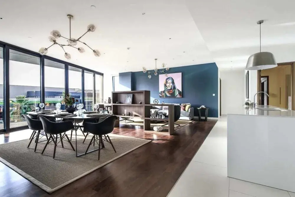 Luxurious Getaway Right Across City Walk Mall