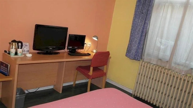 Home Inn Fangzhuang
