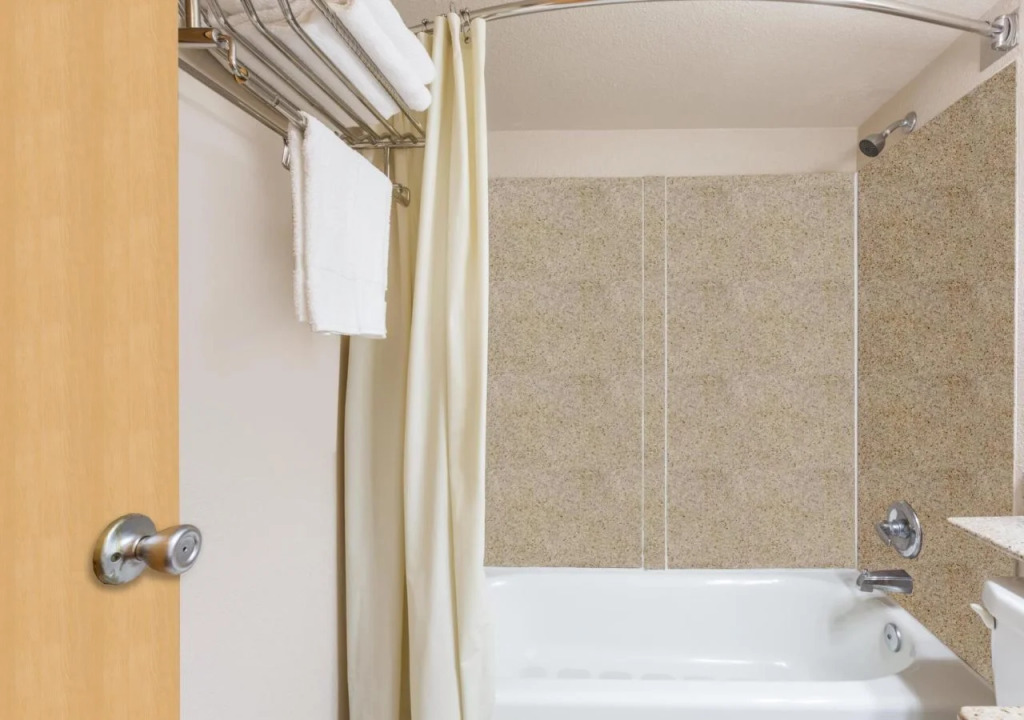 Breeze Inn & Suites, Virginia Beach