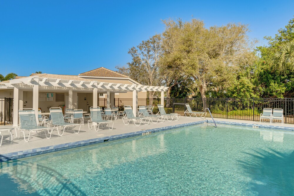 Quiet Golfer's Home 9 Mi to Beaches & Dtwn Venice!
