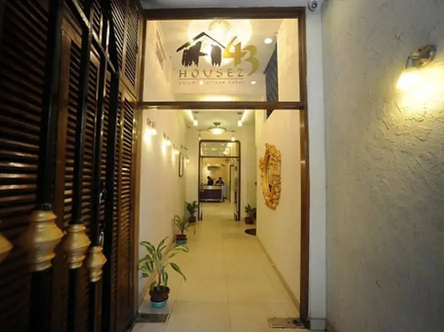 Hotel Housez43