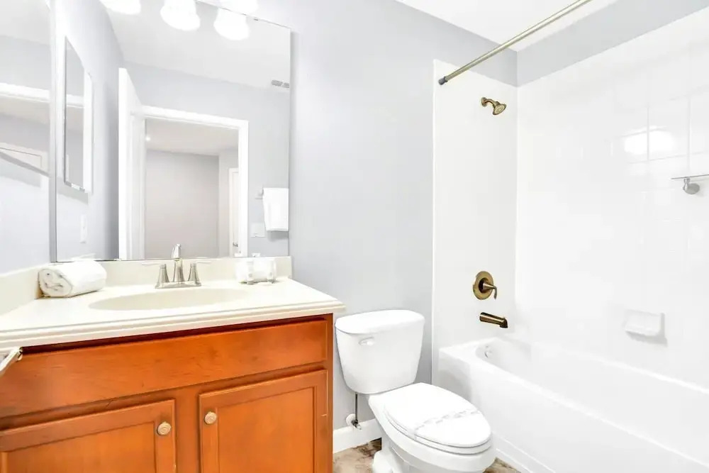 5BR Home w Netflix Private Pool - Near Disney