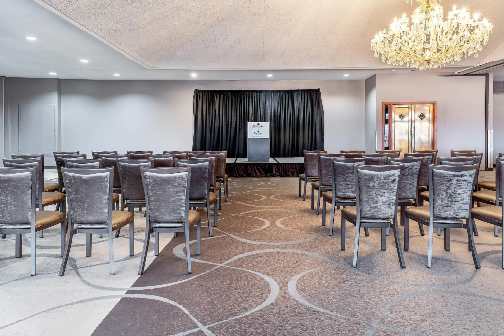 Riverview Inn & Suites, an Ascend Collection Hotel