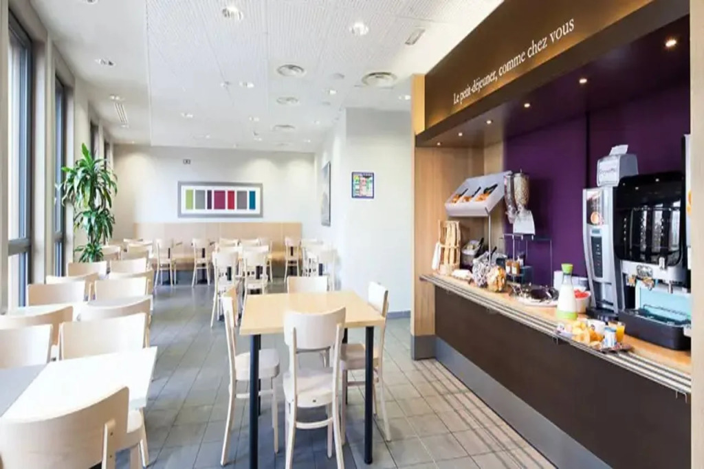 B&B HOTEL Lille Villeneuve dAscq Grand Stade 3 étoiles