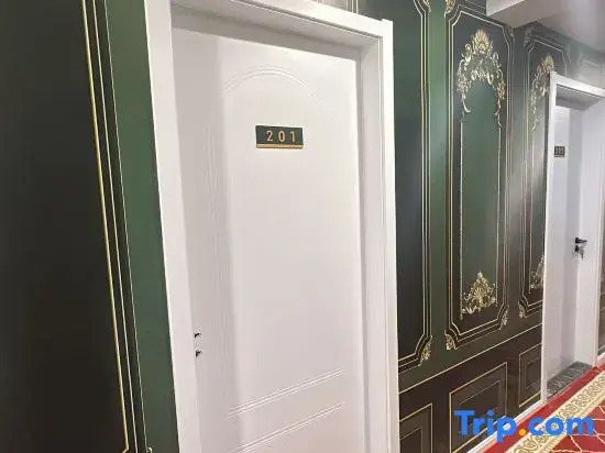 Yinuo Homestay (the Bund Nanjing Road Pedestrian Street)