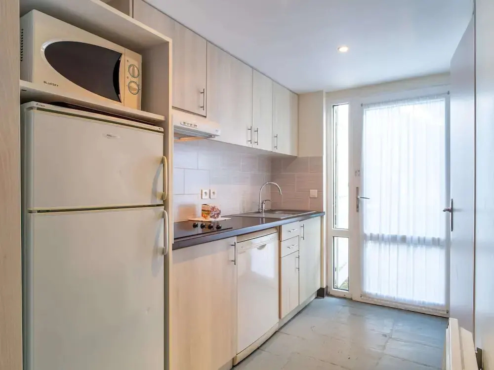 Coastal Apartment With Heated Pool