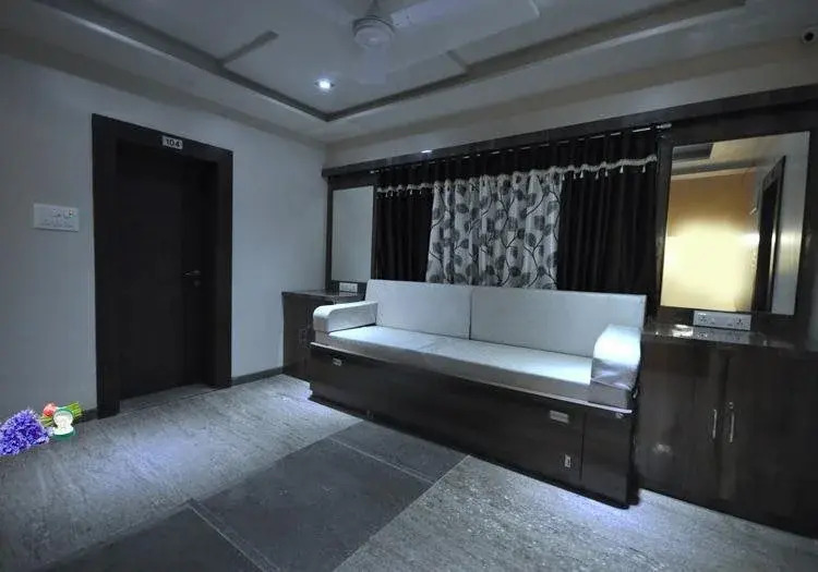 Hotel Shri Sai Manish