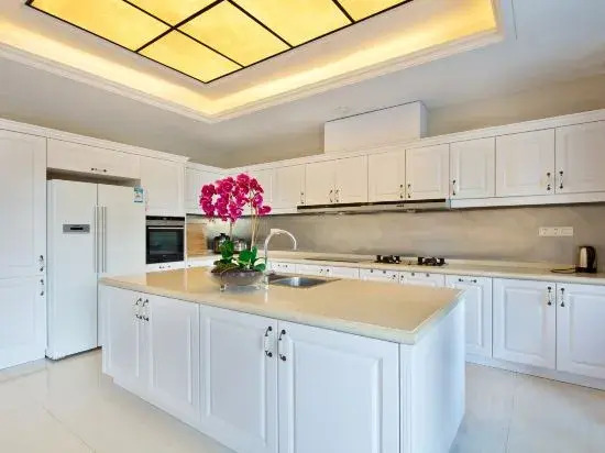 Sanya Pengyue Pool Villa