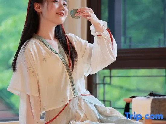 Qingchengshan Weishui Memory Hot Spring Homestay (Qingcheng Houshan Tai'an Ancient Town Branch)