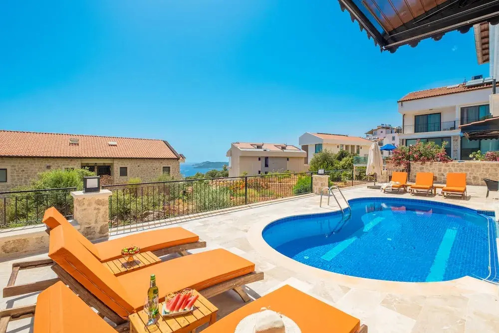 White Garden Villas