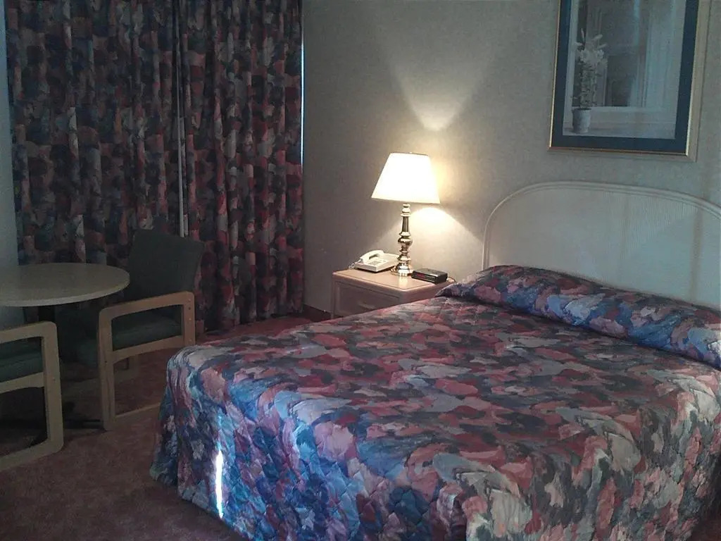 Knights Inn Brandon