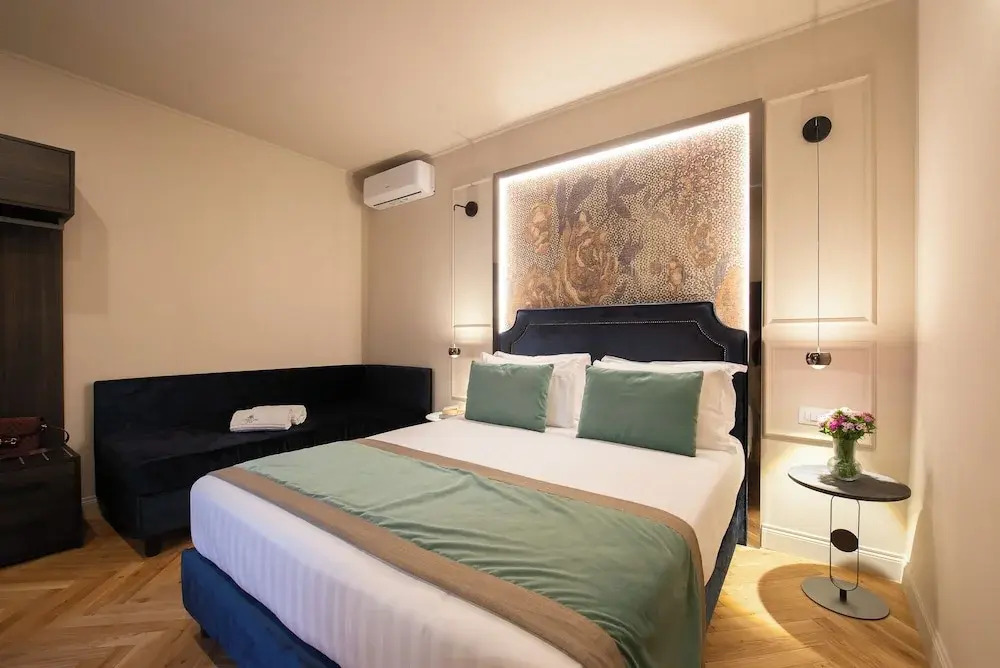 H77 Apartments - Maison DArt Collection