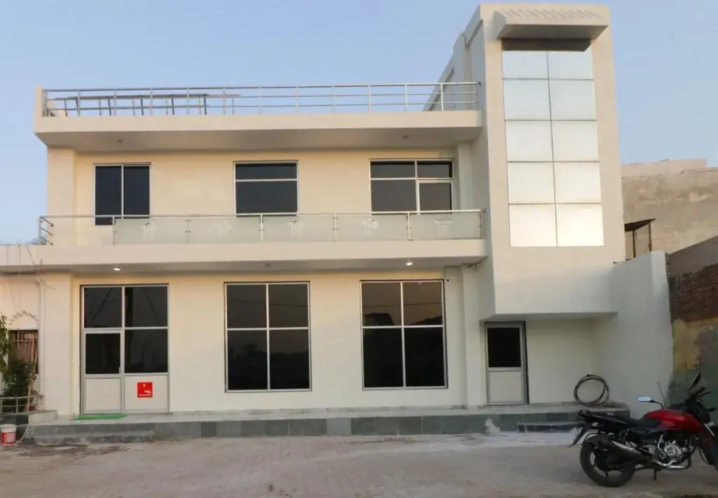 OYO 12493 Heera Guest House