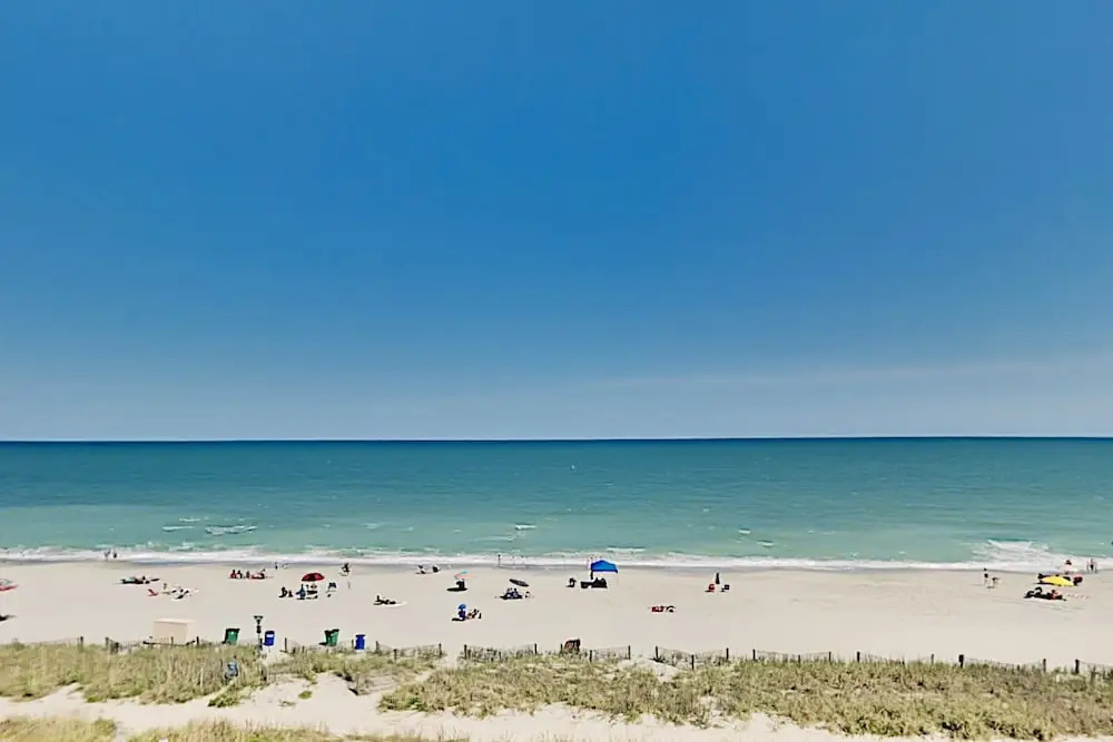 Beachfront Getaway W/ Pools, Hot Tubs & Lazy River 2 Bedroom Condo