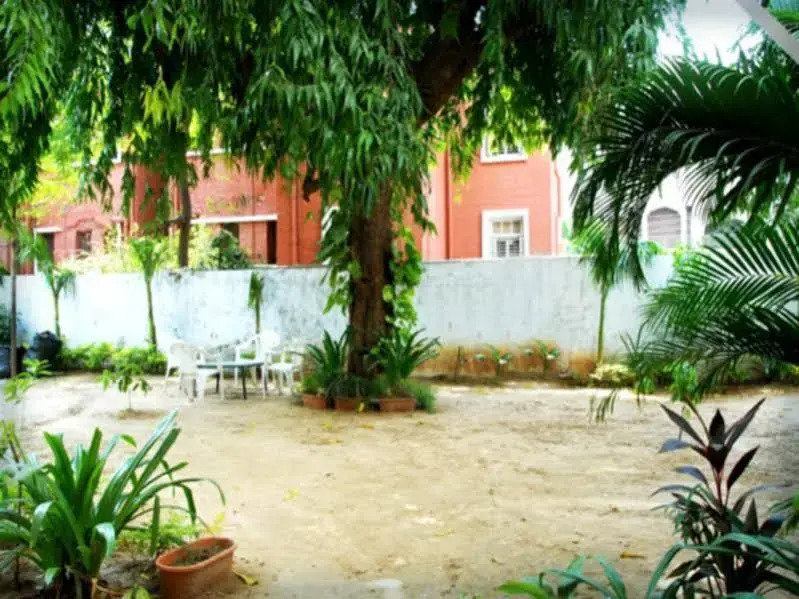 Hotel Rahi Local Unmarried Nri Not Alloewed