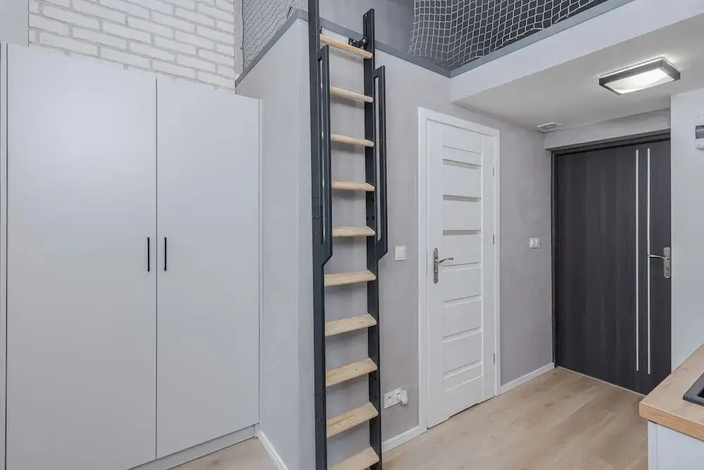 Parkside Fresh Apartments - Old Town Guesthouse - by Upstairs