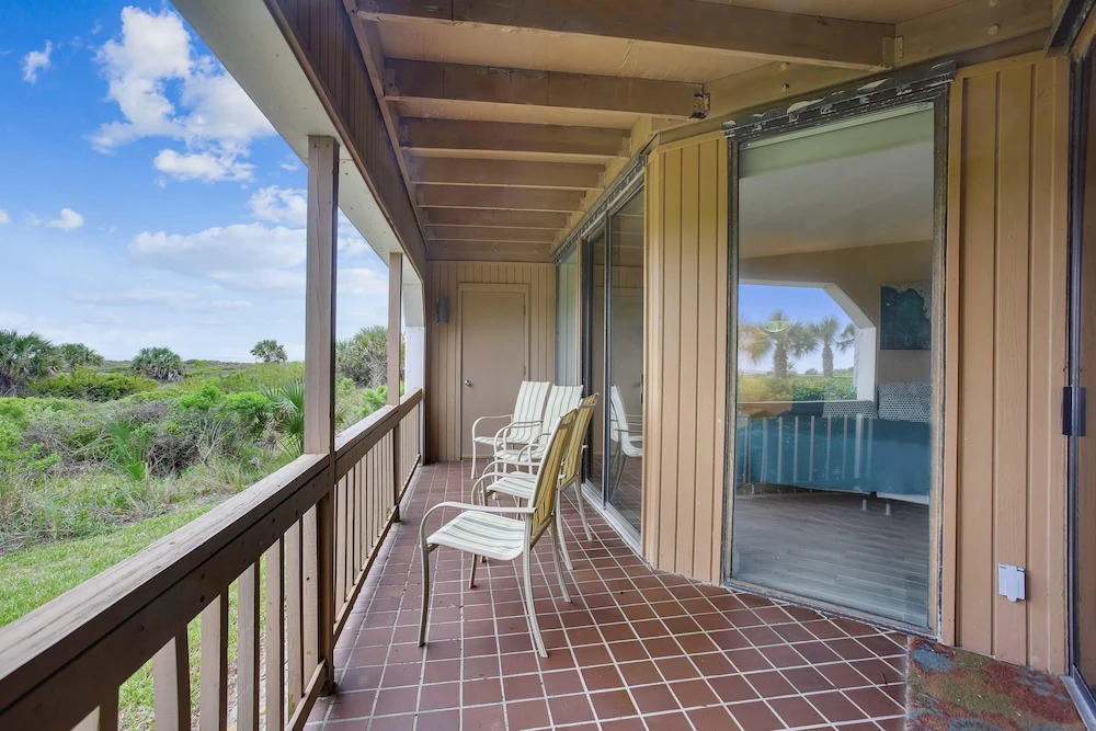 Oceanfront Bliss: Night of Lights Getaway!
