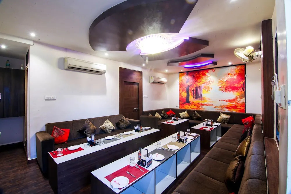 OYO 4940 Hotel Sea Rock