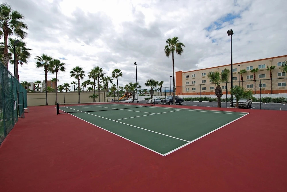 Summit Condo Unit #202 3 Bedrooms 3 Bathrooms Condo