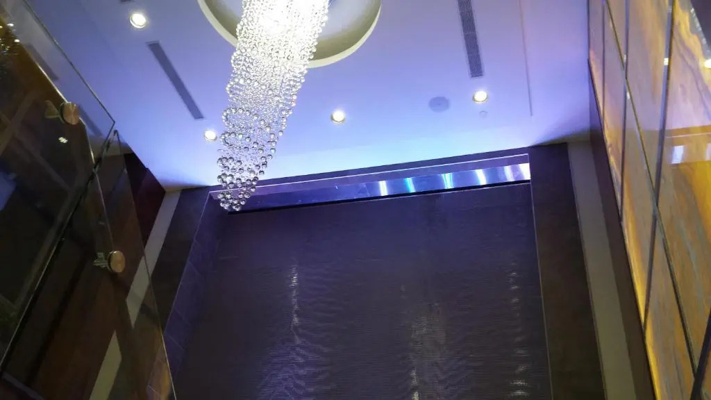 2 Bedroom 1 Bathroom Prime Location in Mississauga