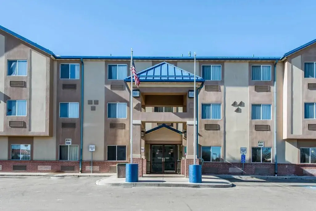 Baymont by Wyndham Loveland - Fort Collins Area