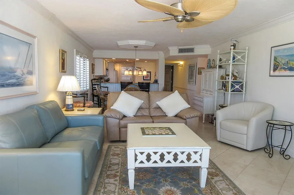 Sunset Condo #805 2 Bedrooms 2 Bathrooms Condo