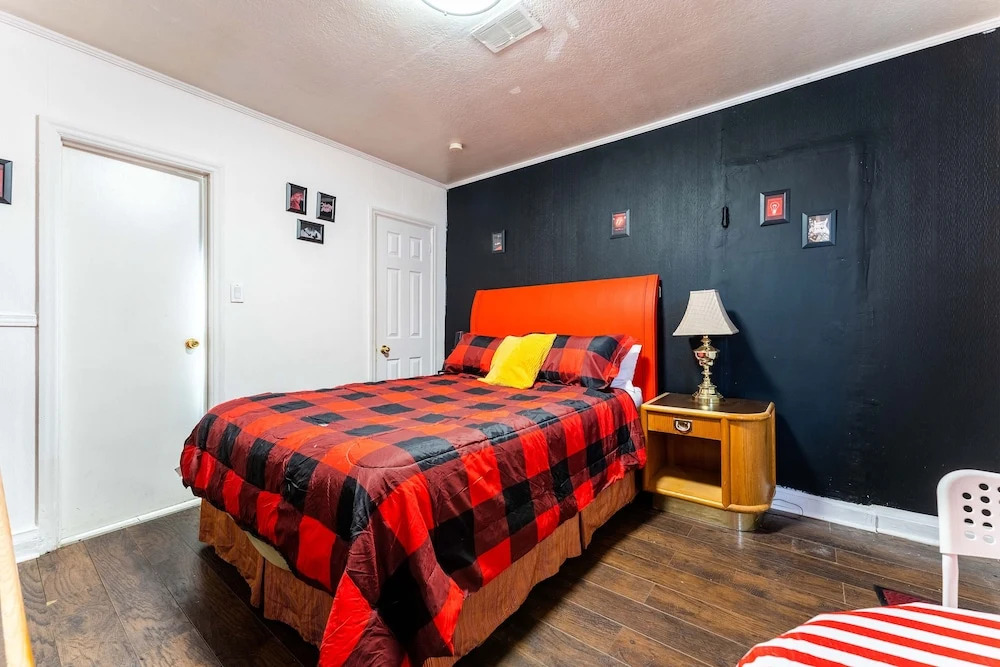 Yellow Pillow inn