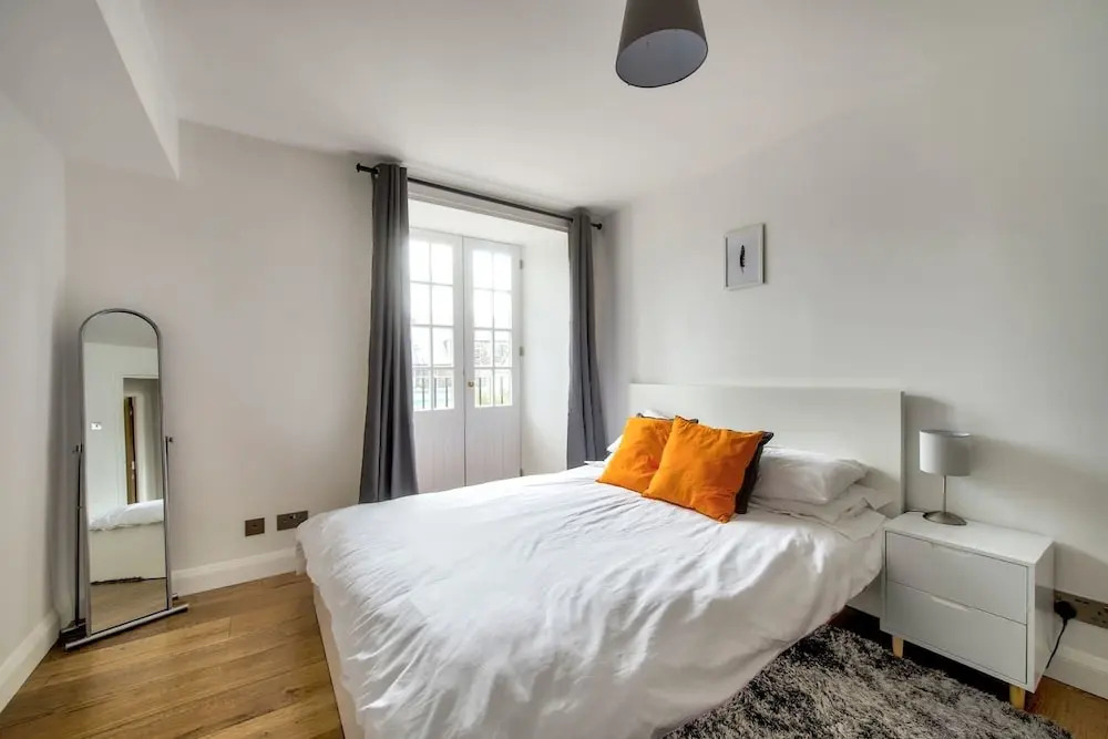 Modern 1BR Home in Vibrant Leith Area