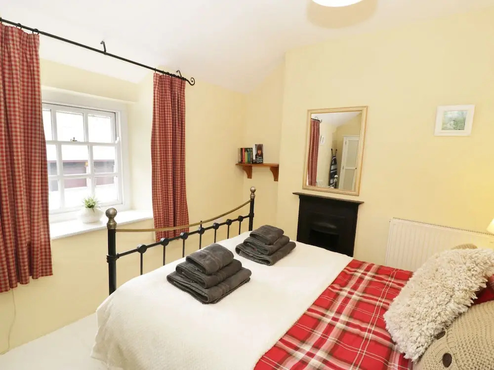 Summerhill Tanyrhos