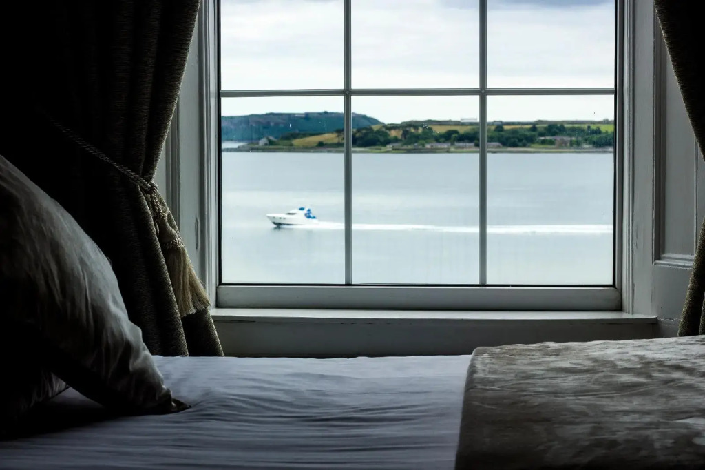 Commodore Hotel