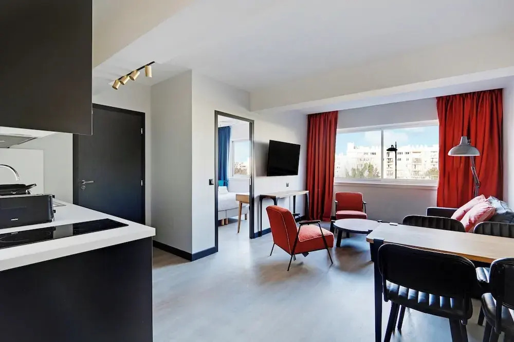 North Paris Suite