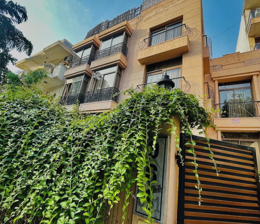BedChambers Serviced Apartments Sector40
