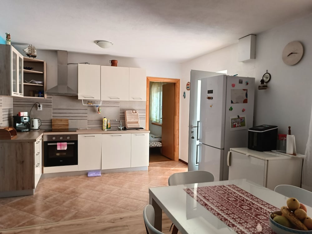 House Isabella