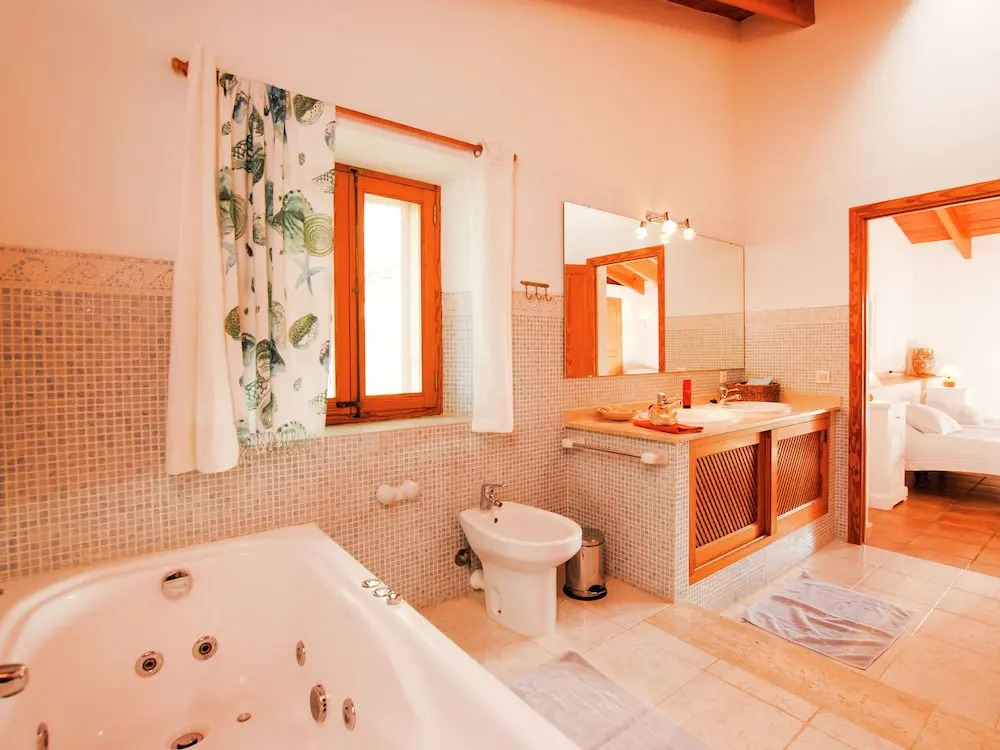 Beautiful Villa With Private Swimming Pool in Selva